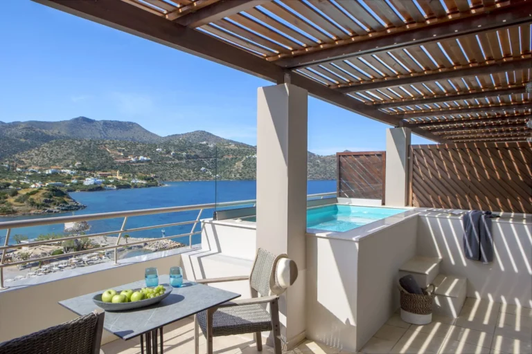 WGM Deluxe Suite Sea View
