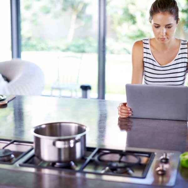 Browsing cooking recipes and social media, online search