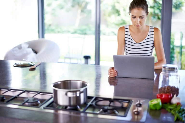 Browsing cooking recipes and social media, online search