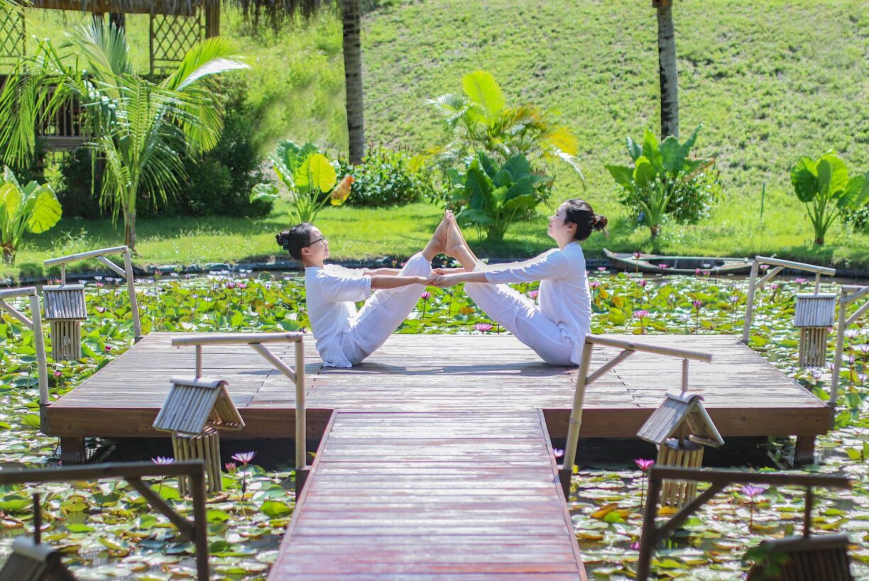 Fusion-Resort-Cam-Ranh-Yoga-Global-Wellness-Day