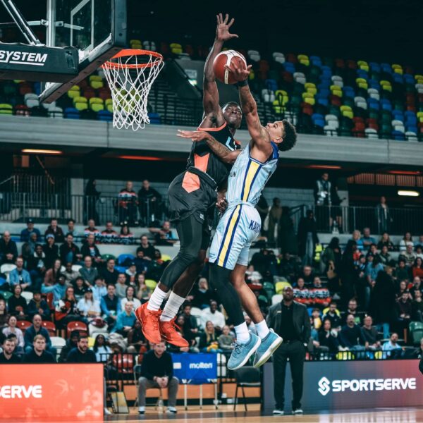 London Lions Courtside