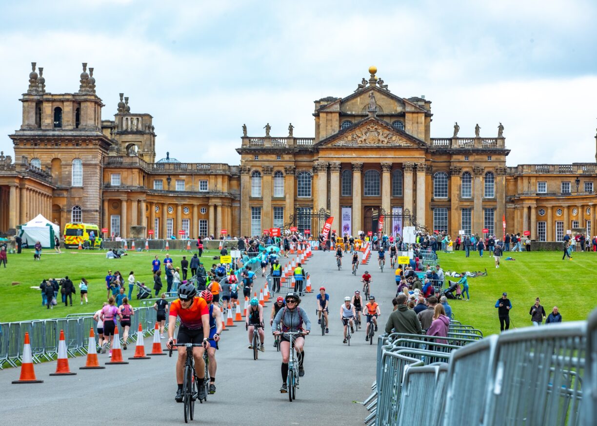 Blenheim Palace Triathlon Day 1 cyclists
