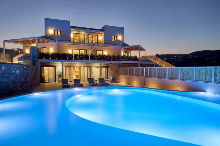 Mirabello Bay Welcomes Families for Unforgettable Intergenerational Escapes