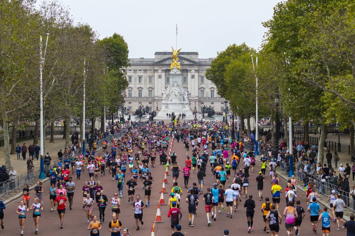 Buckingham Palace Royal Parks Half Marathon