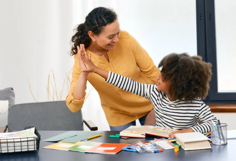 child psychologist using a psychotherapy session