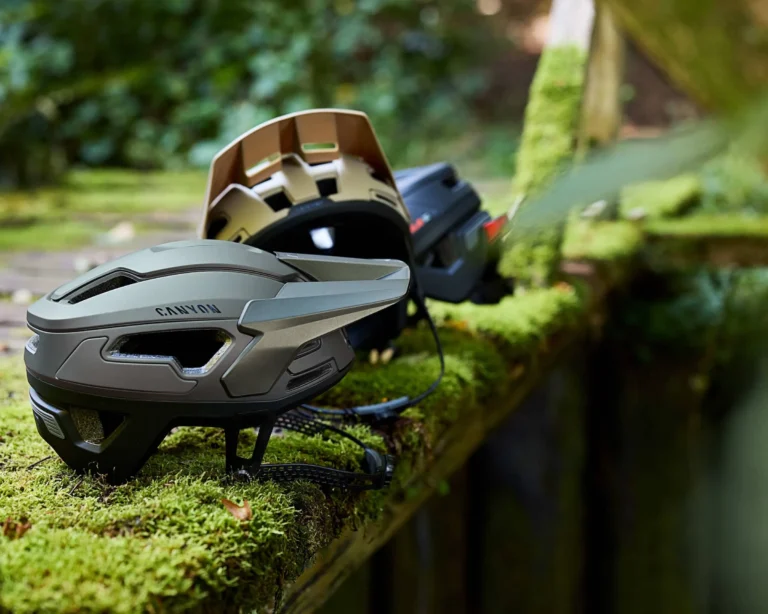 Canyon Deflectr Helmets