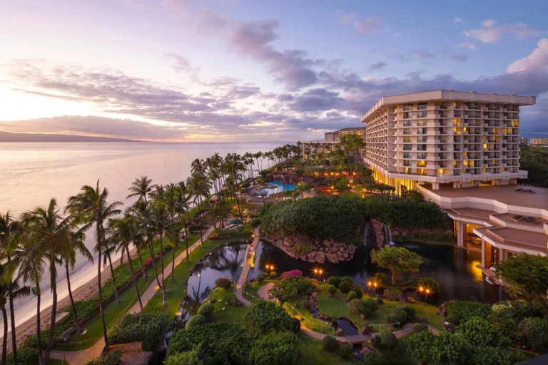 Hyatt Regency Maui Resort and Spa at Sunset