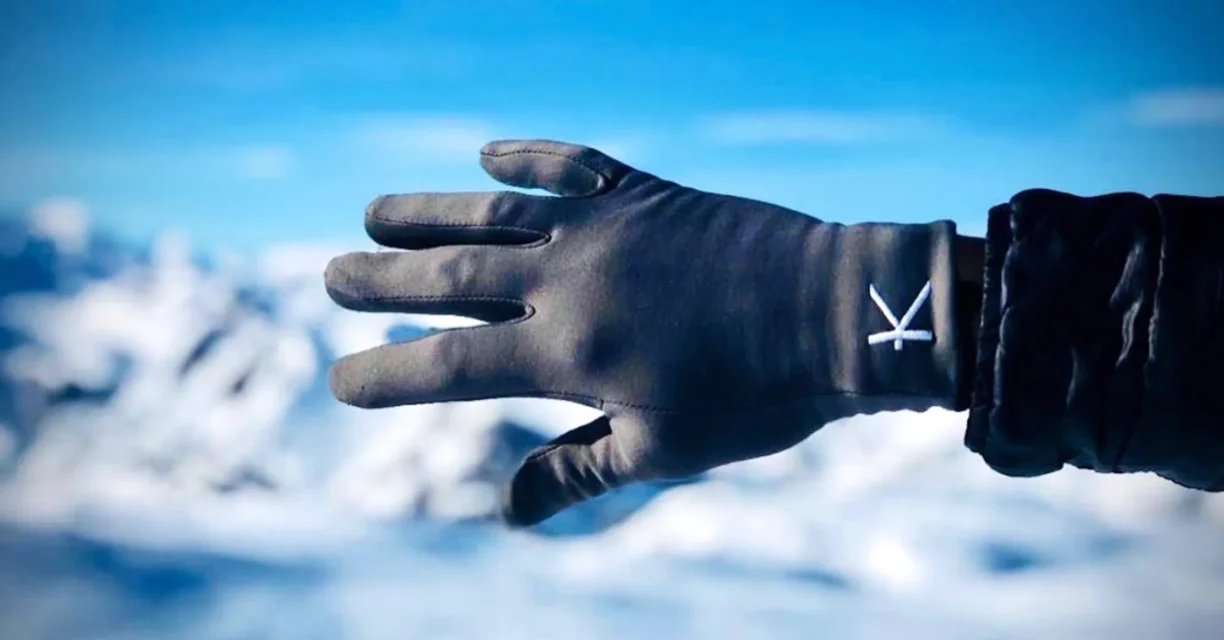 Kymira Fleece Gloved Hand