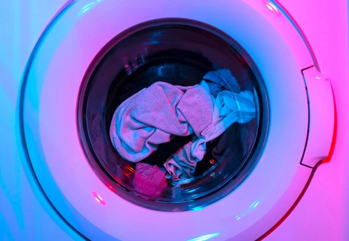 Washing Machine with Clothers in