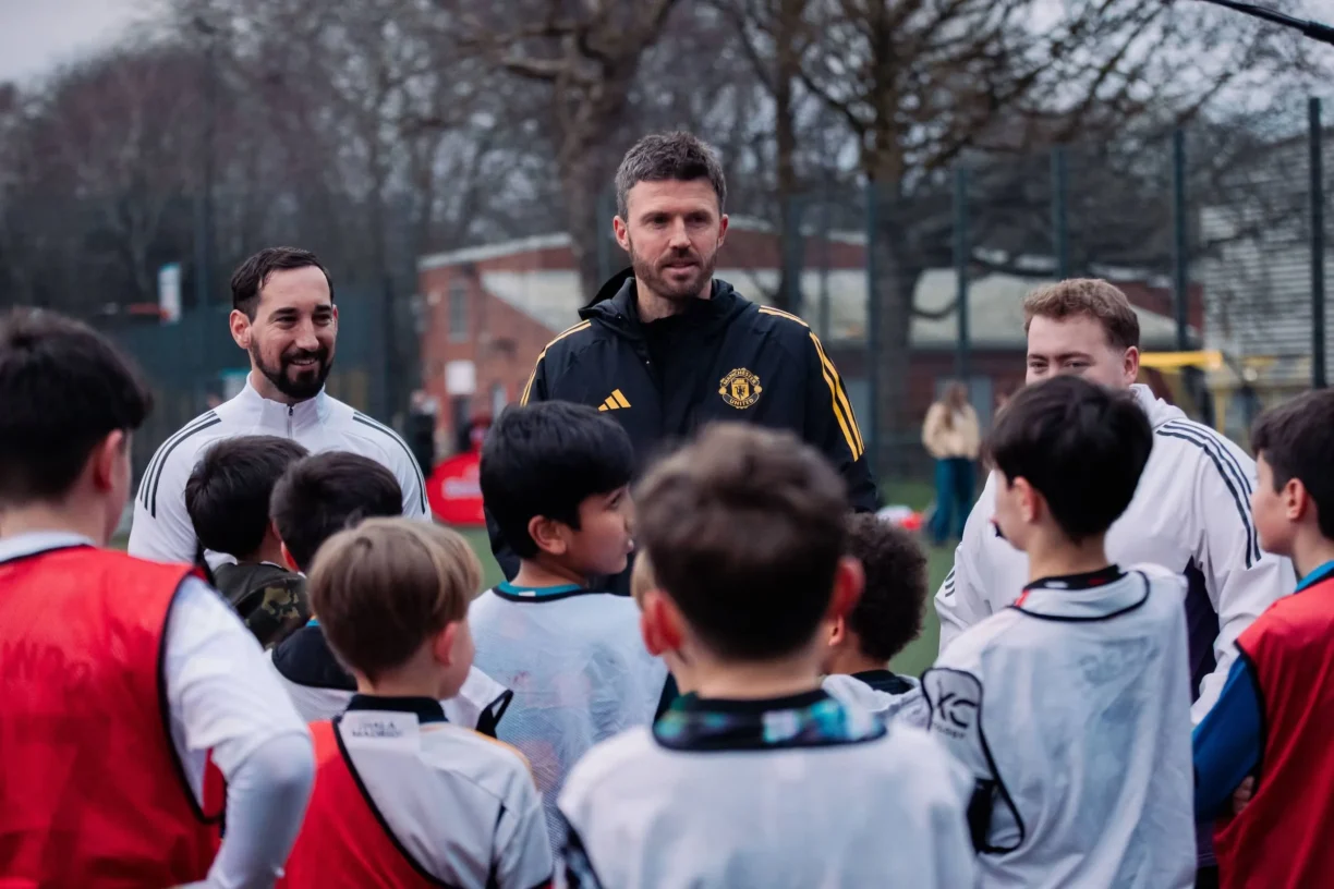 Michael Carrick PL Community Captain Mark Brent