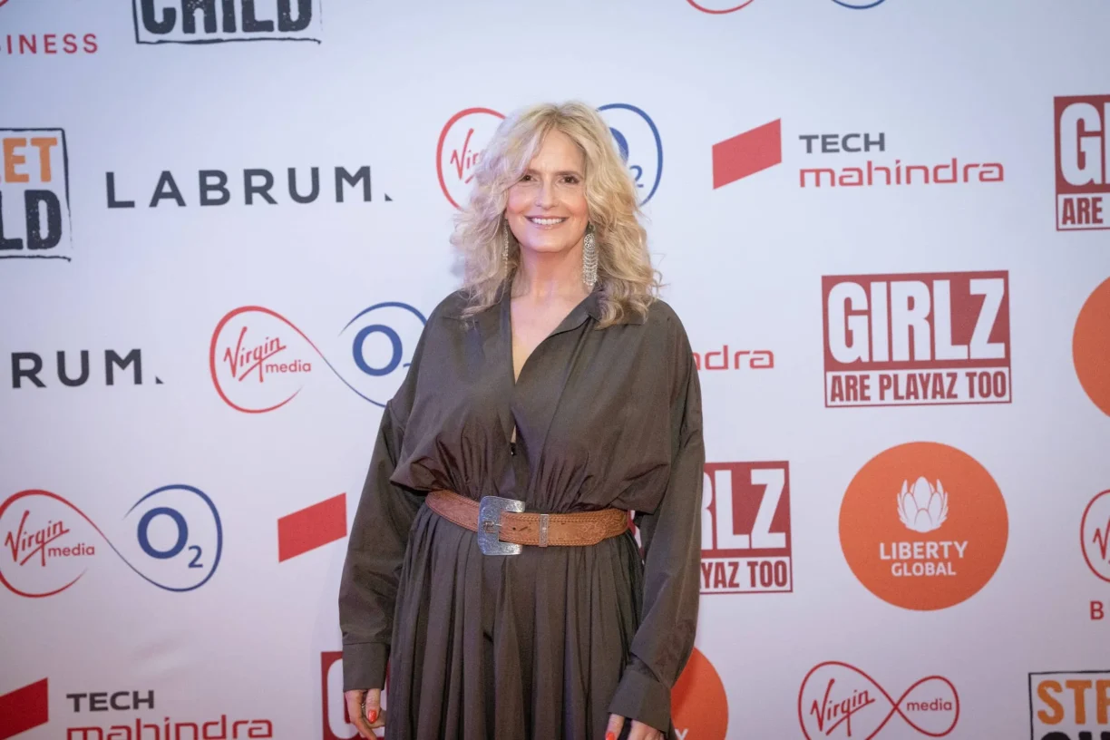 Penny Lancaster Street Child