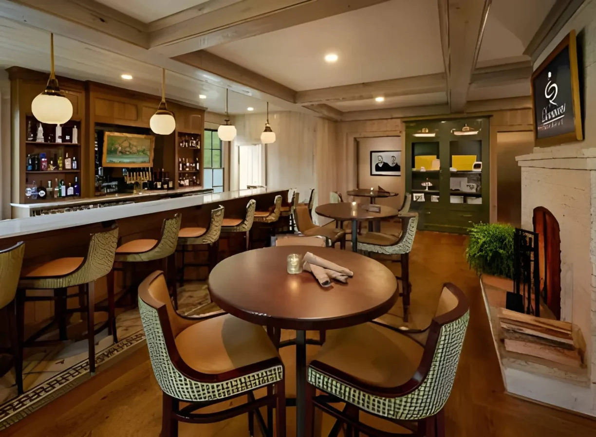 Champions Retreat Golf Club Bar