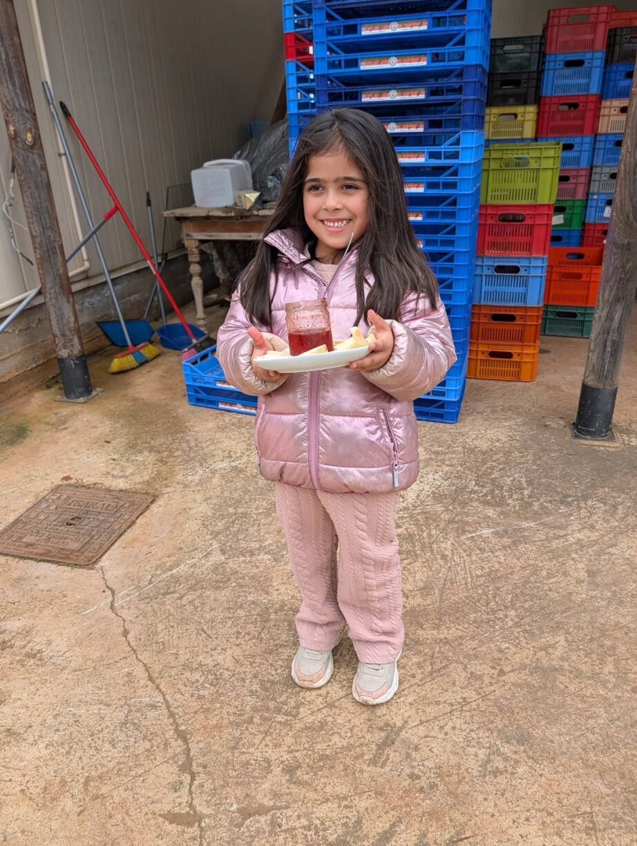 Deryneia’s spring strawberry picking