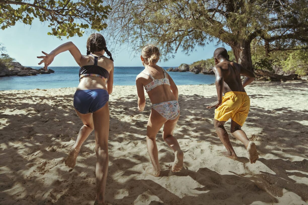 Jamaica Children Explore the Coast