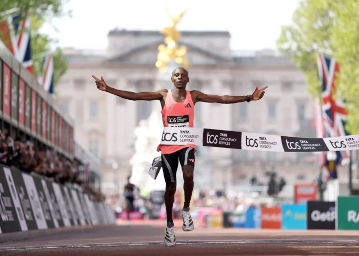 Sabastian Sawe London Marathon Finish Line 2026