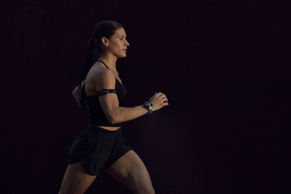 Amazfit Balance 3 in action
