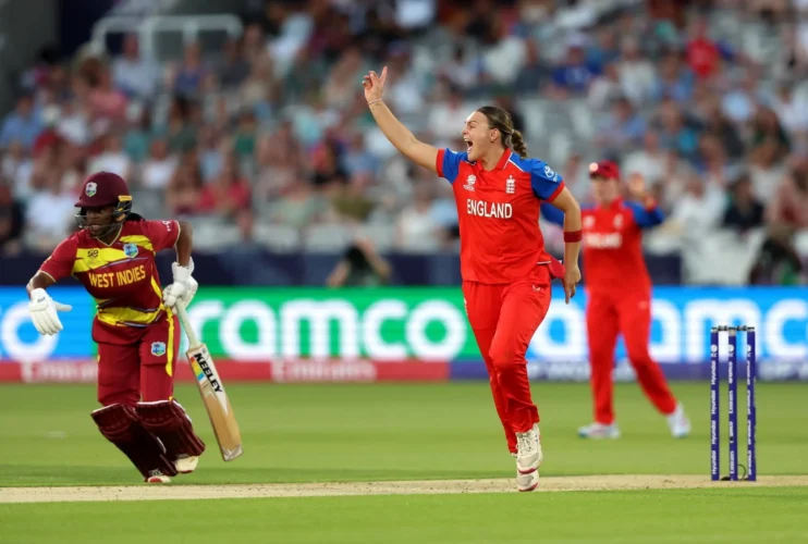 Danni Wyatt-Hodge Drives England Into ICC Women's T20 World Cup Semi-Finals