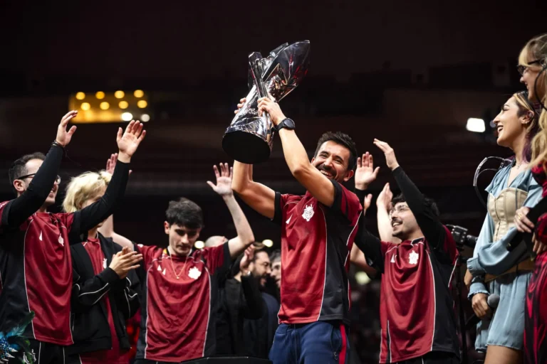 esports team celebrates