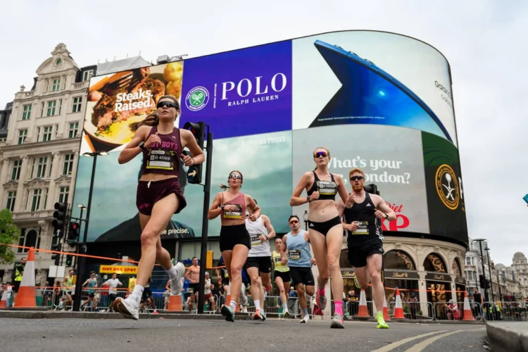 Saucony London 10k Trocadero