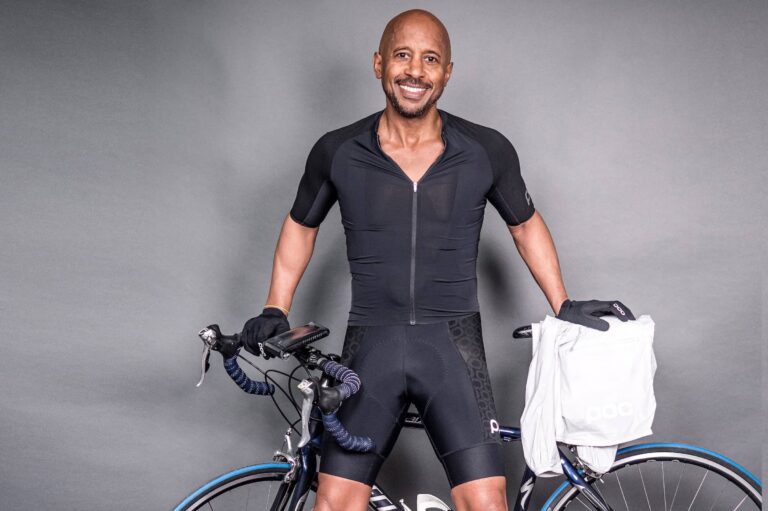 Wayne Leal in Cycle wear
