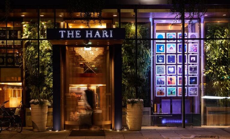 Hari hotel Entrance